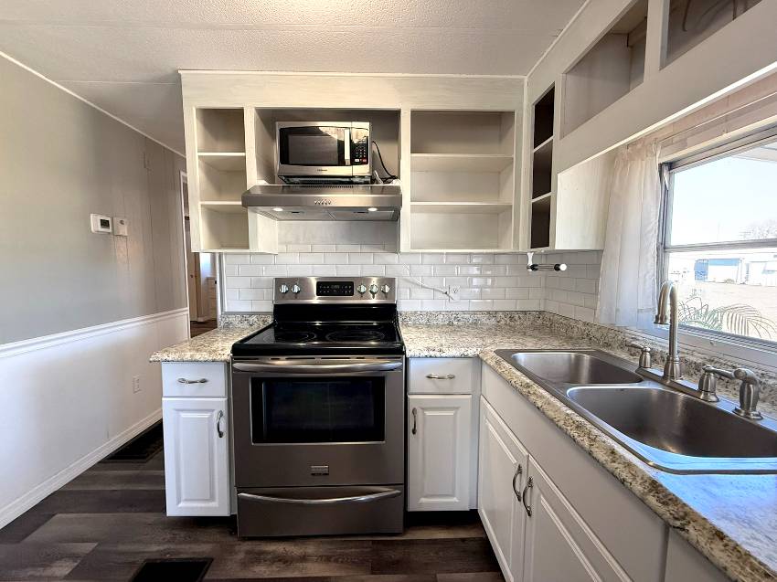 36 Jasmine Ave a Ellenton, FL Mobile or Manufactured Home for Sale